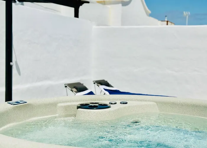 Canaryislandshost I Malva * プエルト・デル・カルメン